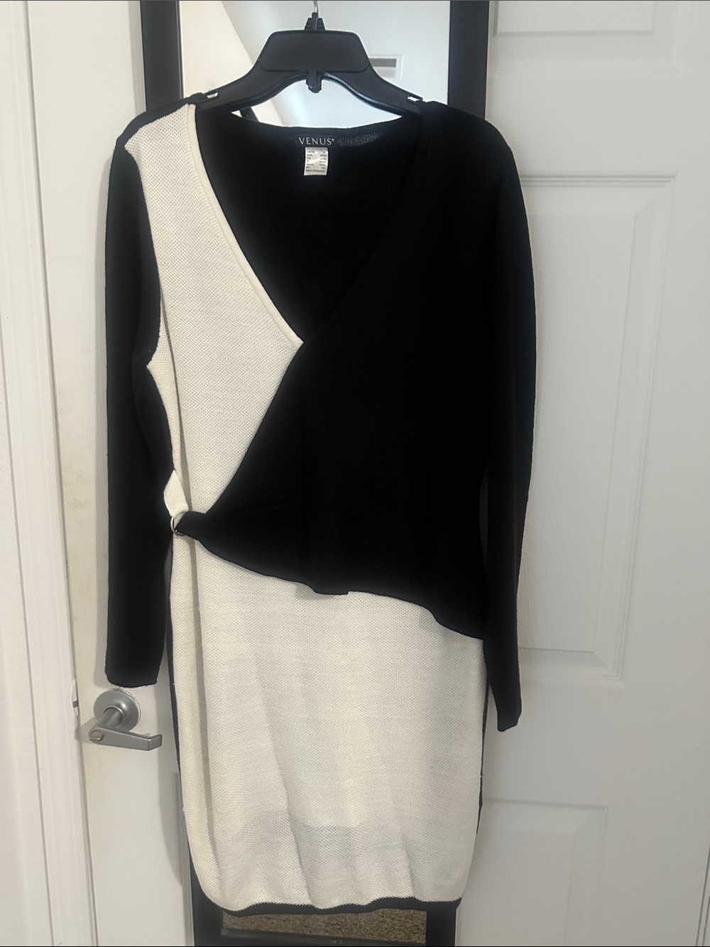 VENUS Black and White Long-Sleeve Wrap Sweater Dress